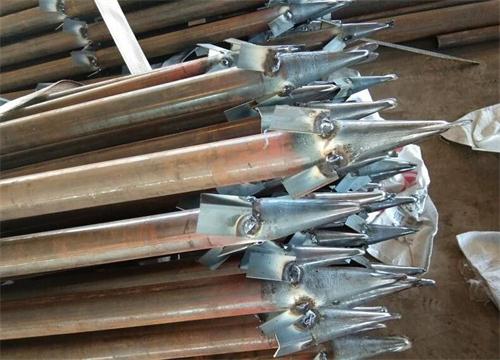 万山管棚钢花管